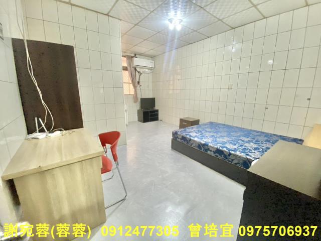 高雄岡山套房-0